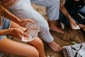 game crypto Debet