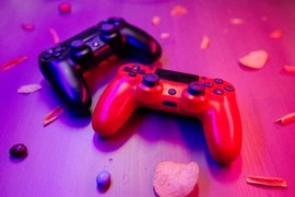 game crypto Debet