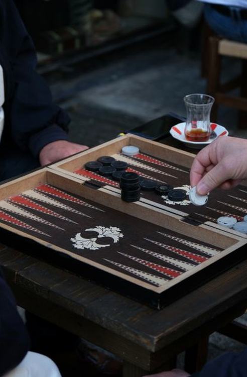 game crypto Debet